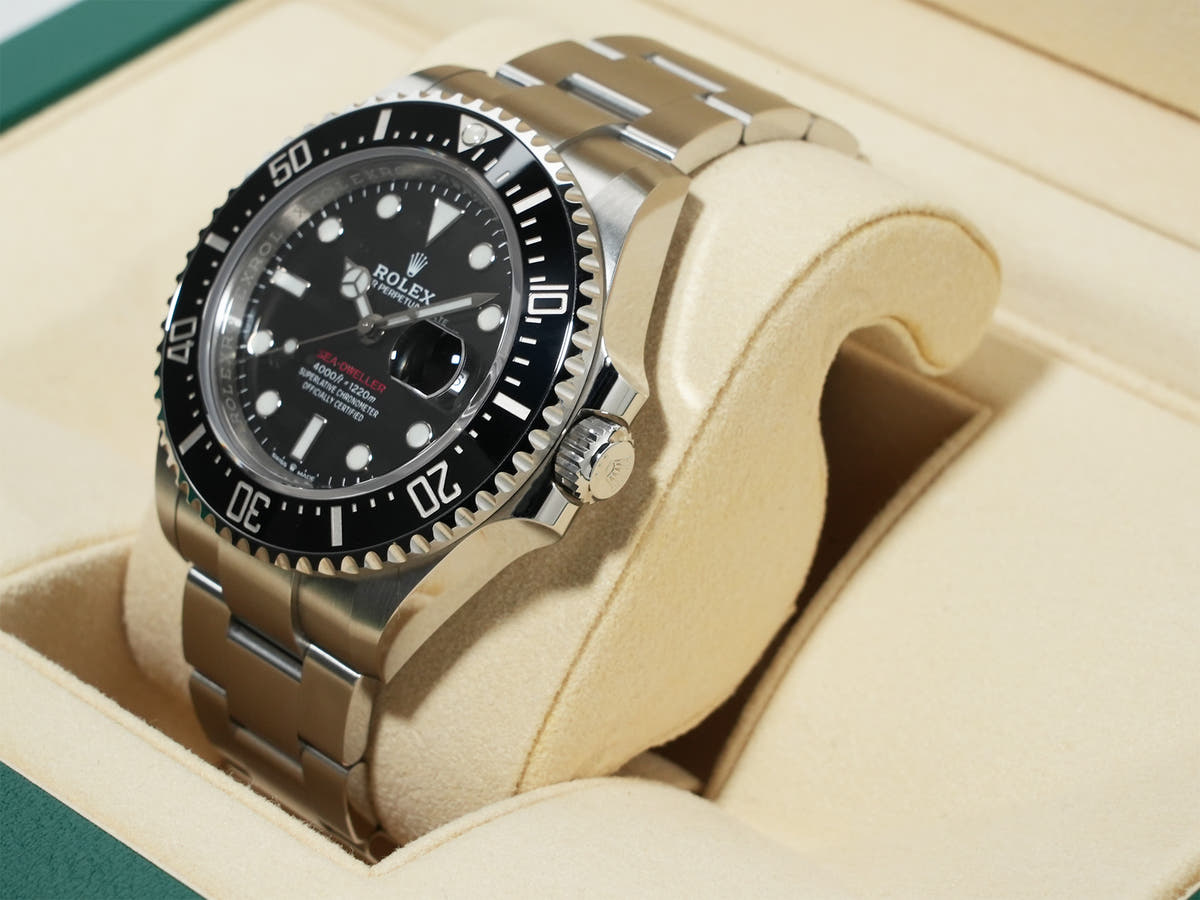 ロレックス シードゥエラー Ref.126600 ブラック文字盤 中古 6uuw8t2r