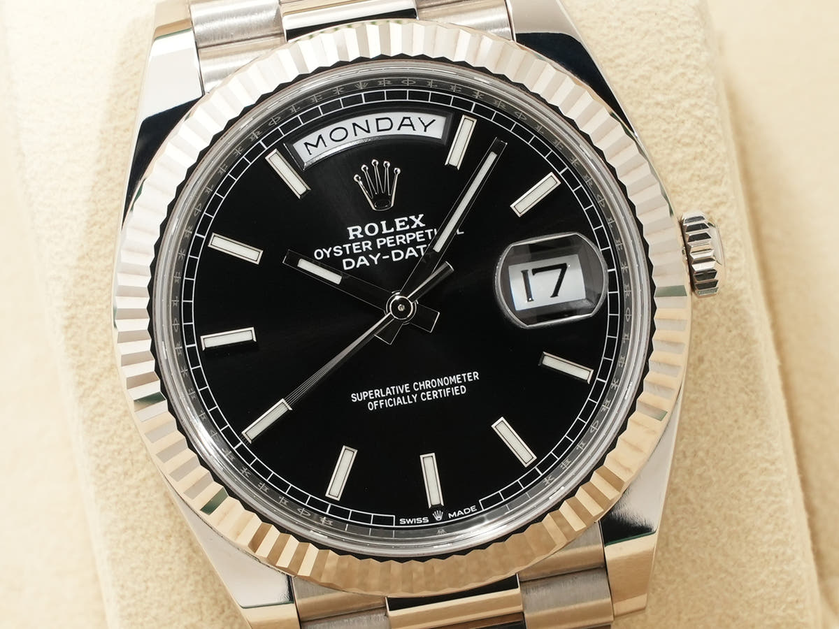 ロレックス デイデイト40 Ref.228239 18KWG ブラック文字盤 中古 ybud9t6g