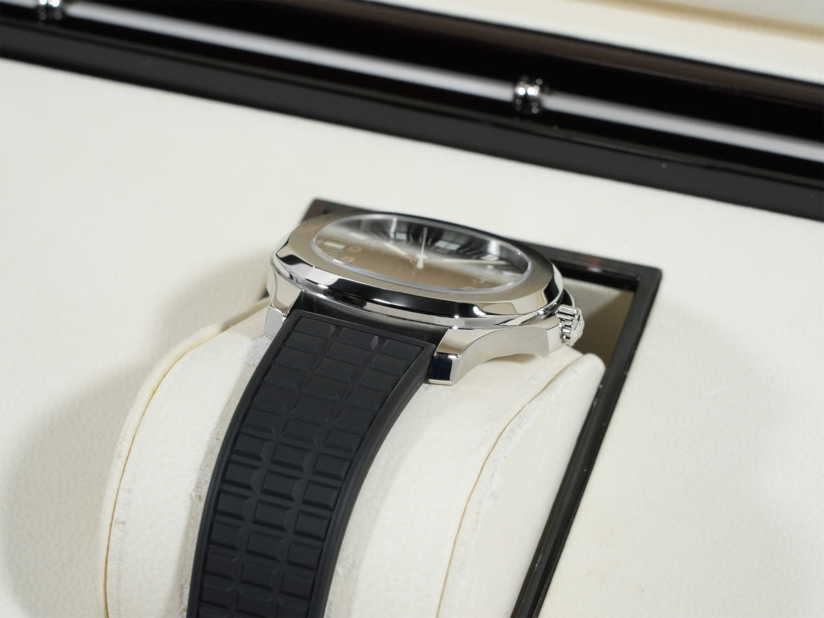 パテックフィリップ アクアノート ラージ Ref.5065A-001 ブラック文字盤 美中古 rhyp57wr