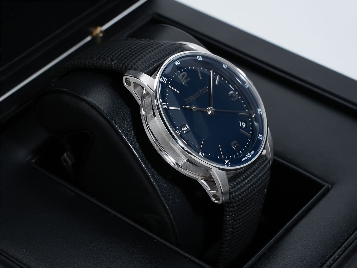 Audemars Piguet CODE 11.59 by Audemars Piguet Ref.15210BC.OO.A321CR.01 18KWG Blue lacquer dial Used mkavio43