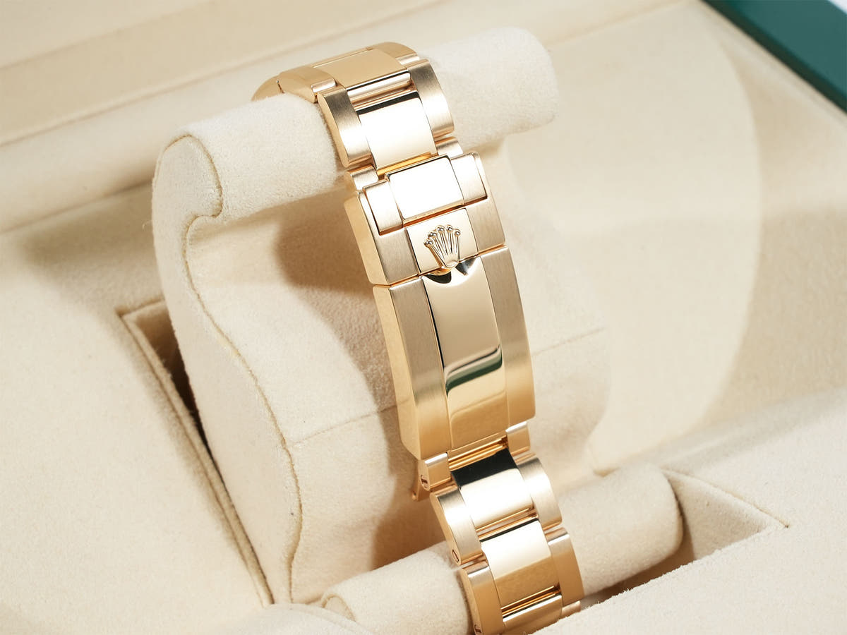 ロレックス デイトナ Ref.116508 グリーン文字盤 美品 8x36khxe