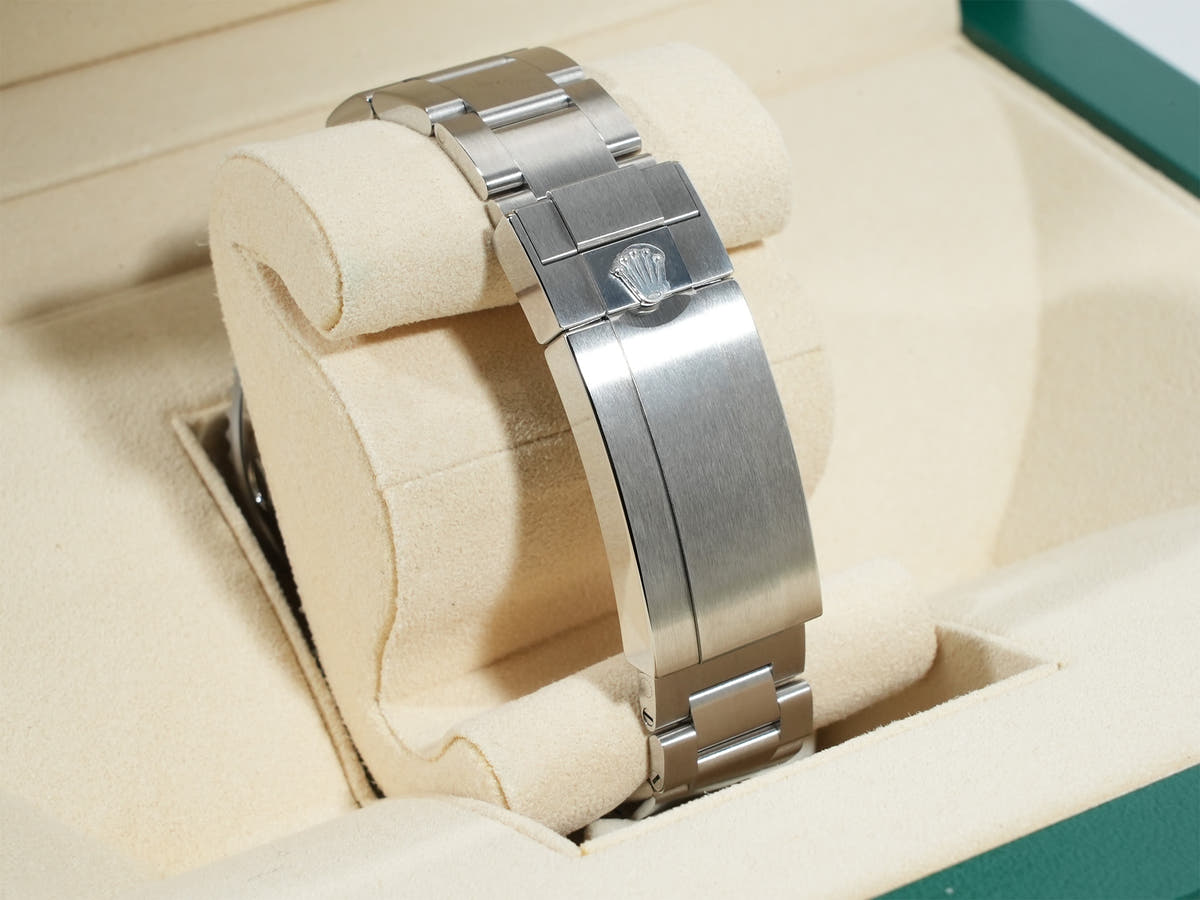 ロレックス シードゥエラー ディープシー Ref.126660 D-BLUE文字盤 未使用 r2ii6f46