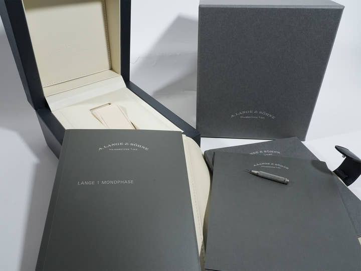 A. Lange &amp; Söhne Lange 1 Moon Phase Ref.192.029 18KWG Black Dial Unused re6dooiv