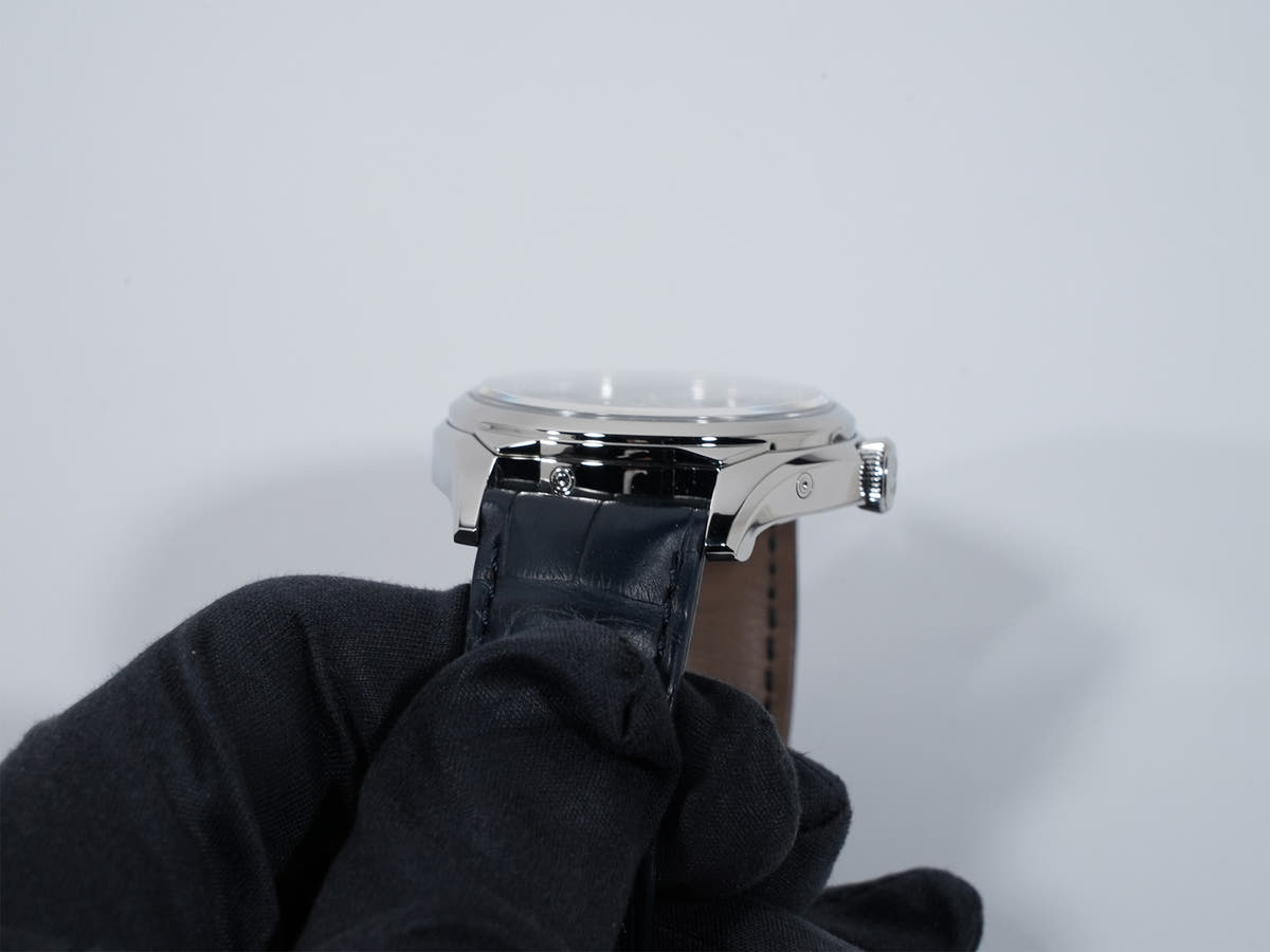 ヴァシュロンコンスタンタン フィフティーシックス コンプリートカレンダー Ref.4000E/000A-B548 ブルー文字盤 中古 vu7pqwqp