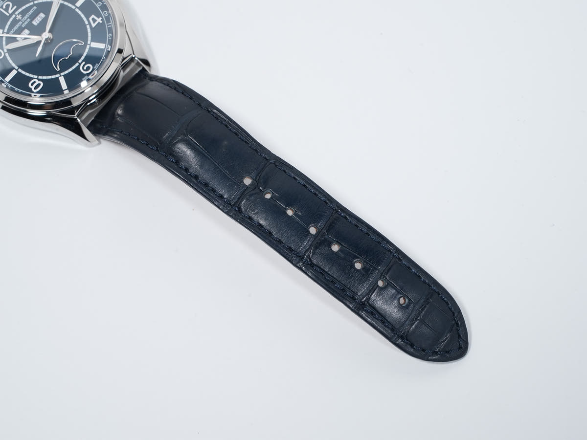 ヴァシュロンコンスタンタン フィフティーシックス コンプリートカレンダー Ref.4000E/000A-B548 ブルー文字盤 中古 vu7pqwqp