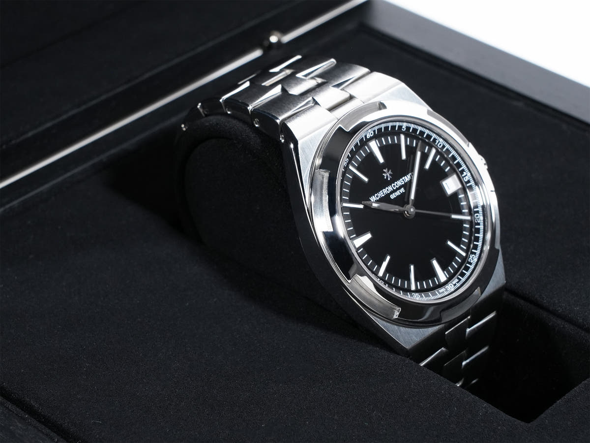 Vacheron Constantin Overseas Ref.4500V/110A-B483 Black Dial Used i6fxdffu