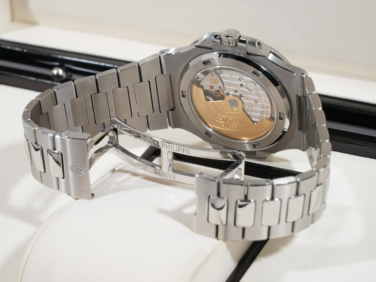 パテックフィリップ ノーチラス Ref.5711/1A-010 SS ブルー文字盤 中古 5ymwwgwy