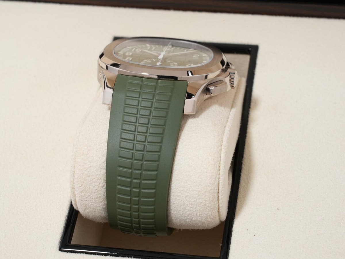 パテックフィリップ アクアノート Ref.5968G-010 18KWG カーキグリーン文字盤 美品 oya93h2i