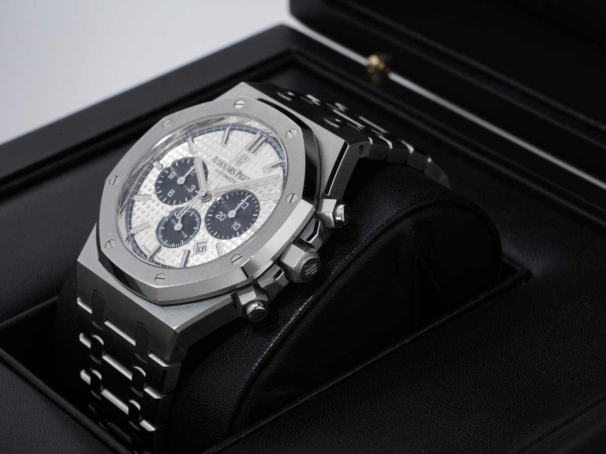 オーデマピゲ ロイヤルオーク クロノグラフ Ref.26331ST.OO.1220ST.03 シルバー文字盤 中古 gd6p44de