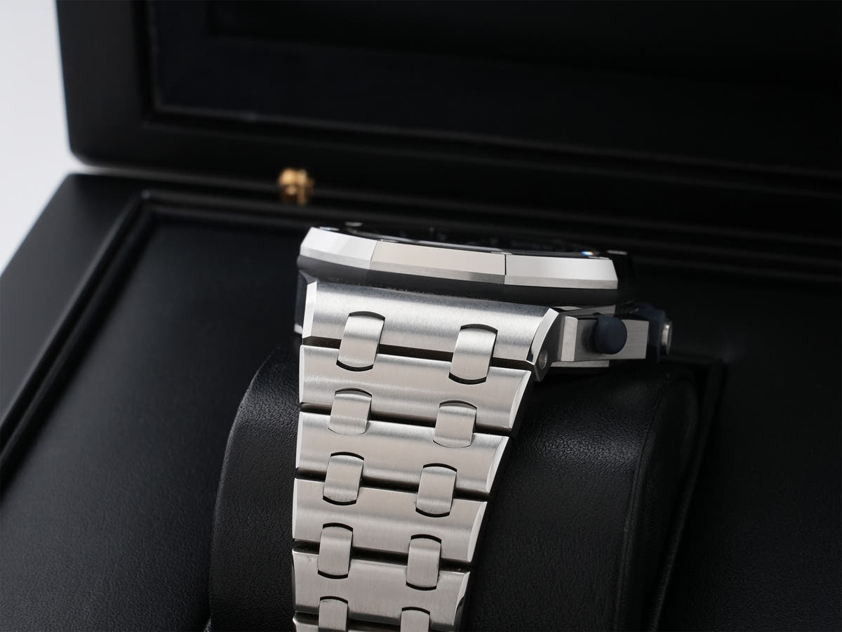 オーデマピゲ ロイヤルオーク オフショア クロノグラフ Ref.26237ST.OO.1000ST.01 ブルー文字盤 美品 3rm5wi9a