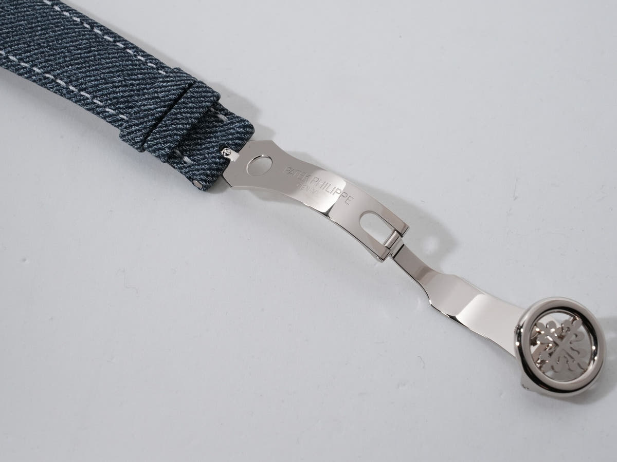 Patek Philippe Complications World Time Date Ref.5330G-001 18KWG Blue Gray Opaline Dial Unused tgdxfp2v
