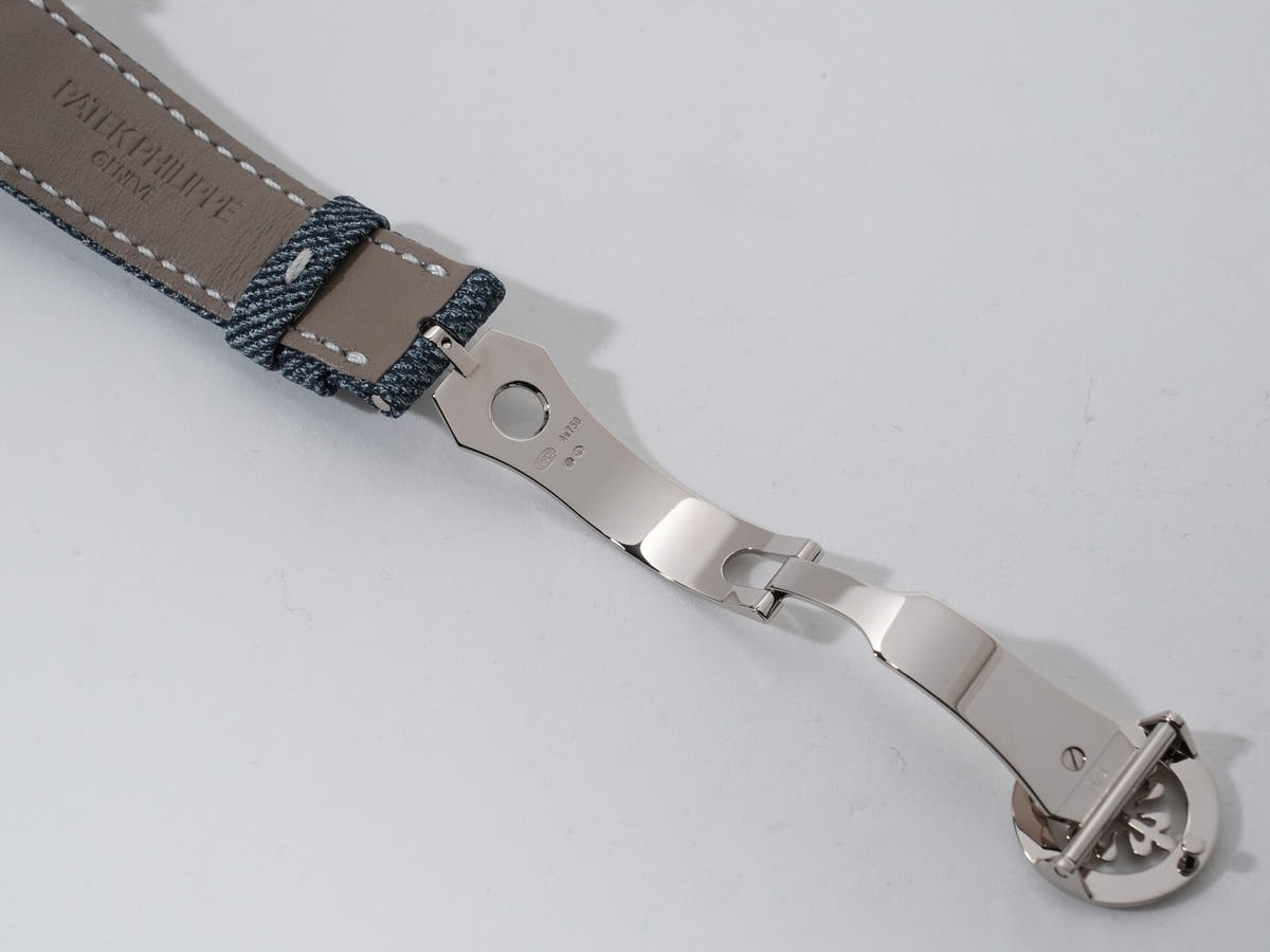 Patek Philippe Complications World Time Date Ref.5330G-001 18KWG Blue Gray Opaline Dial Unused tgdxfp2v
