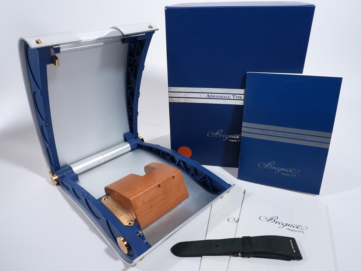 ブレゲ アエロナバル フライバッククロノグラフ Ref.3800ST/92/3W6 SS ブラック文字盤 中古 kwqznyfd