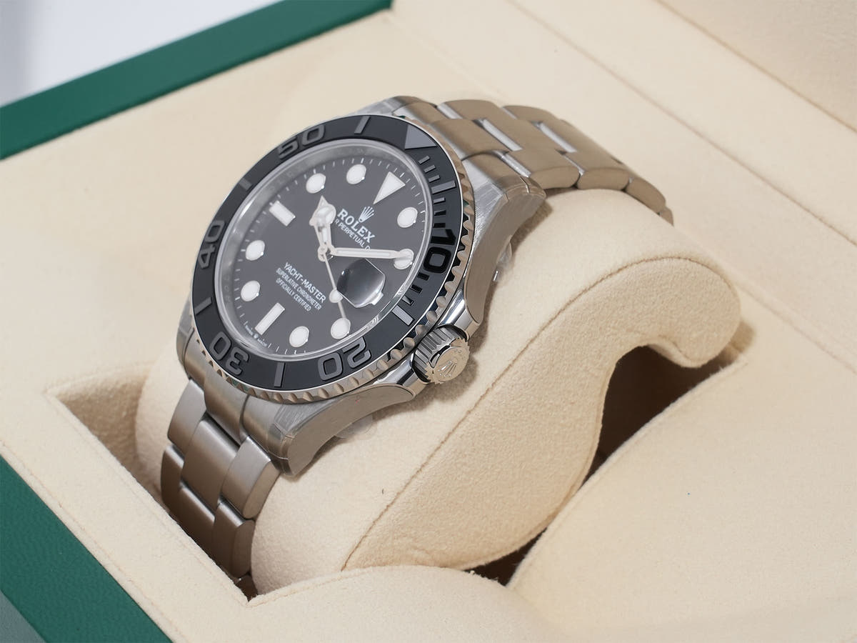 Rolex Yacht-Master 42 Ref.226627 Black Dial Unused e2xf858q