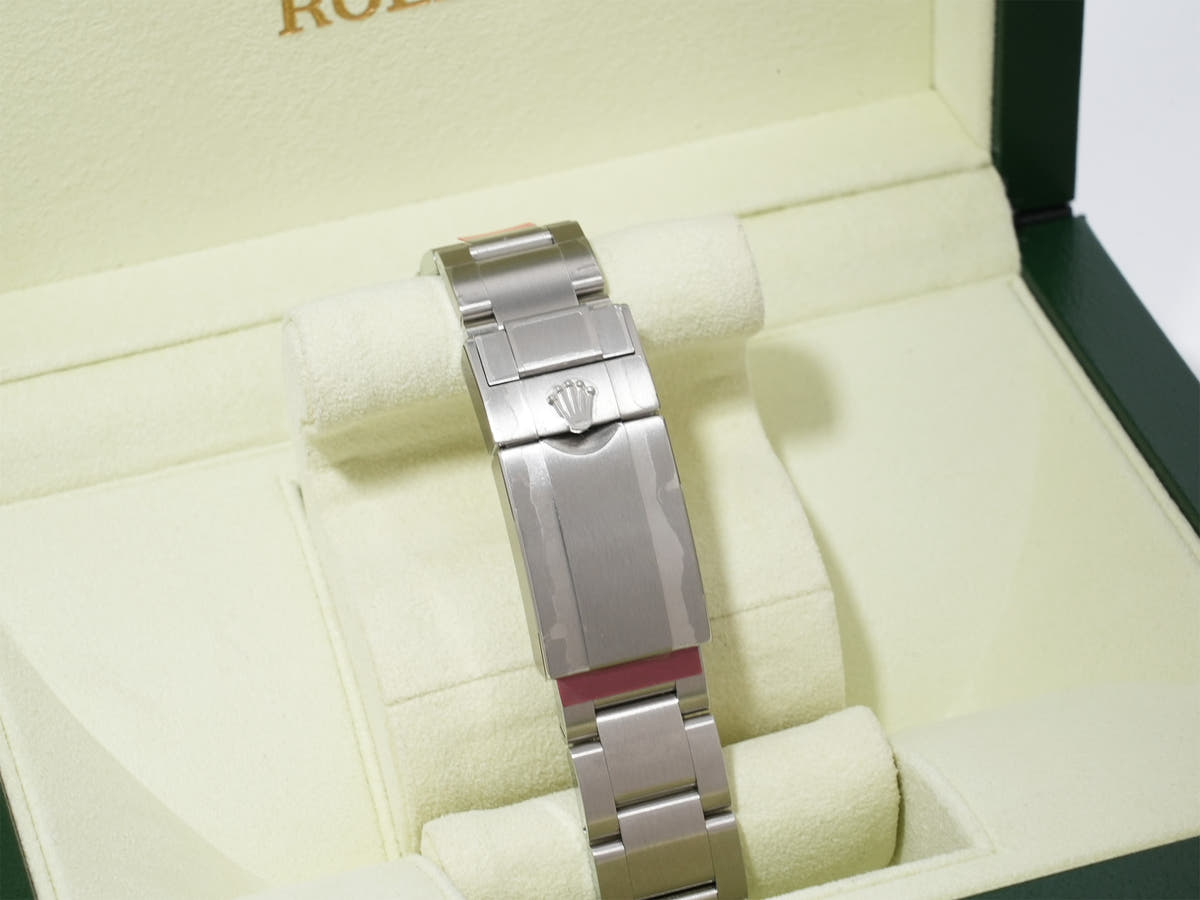 ロレックス エクスプローラーI Ref.214270 ブラック文字盤 デッドストック eairszqs