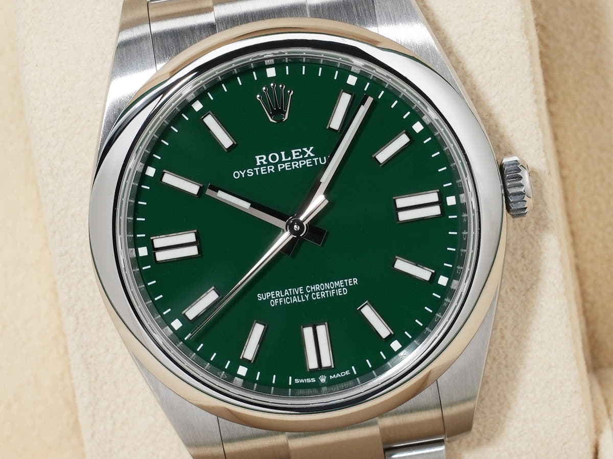 ロレックス オイスターパーペチュアル41 Ref.124300 グリーン文字盤 中古 xbu4wwxq