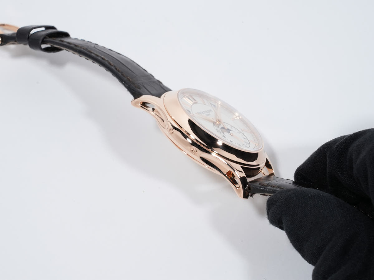 パテックフィリップ アニュアルカレンダー Ref.5205R-001 シルバー文字盤 美中古 x9ntyvp6