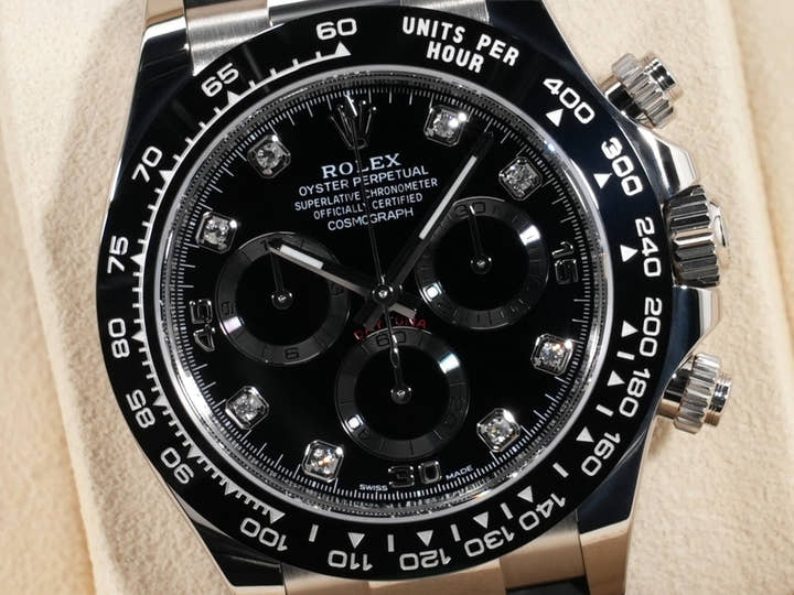 Rolex Daytona Ref. 116519LN White Gold Black Dial with 8 Diamonds