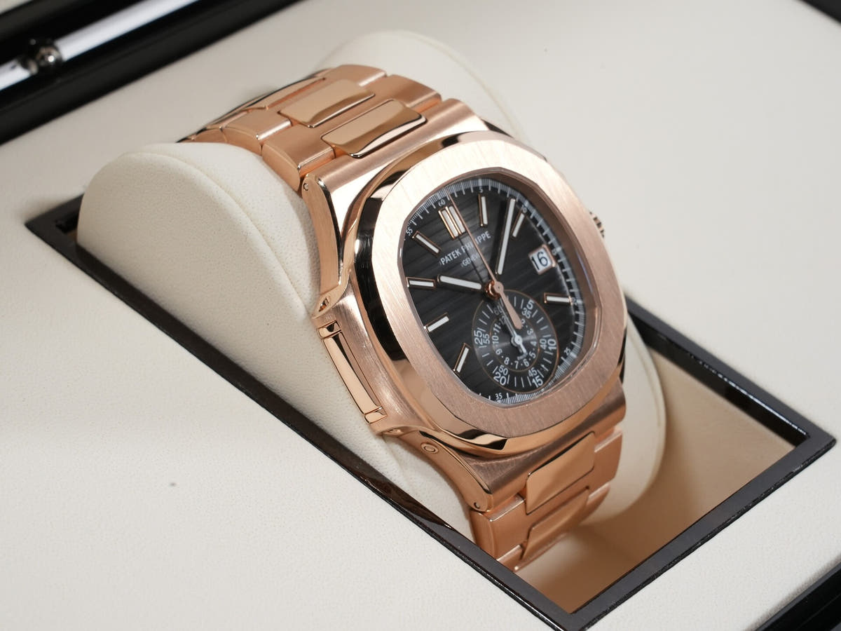 パテックフィリップ ノーチラス クロノグラフ Ref.5980/1R-001 18KRG ブラックグラデーション文字盤 美中古 cigvhqvd