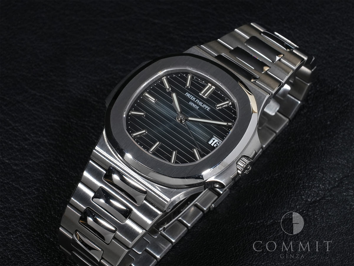 パテックフィリップ ノーチラス Ref.5711/1A-010 ブルー文字盤 美中古 r5hsnkjt