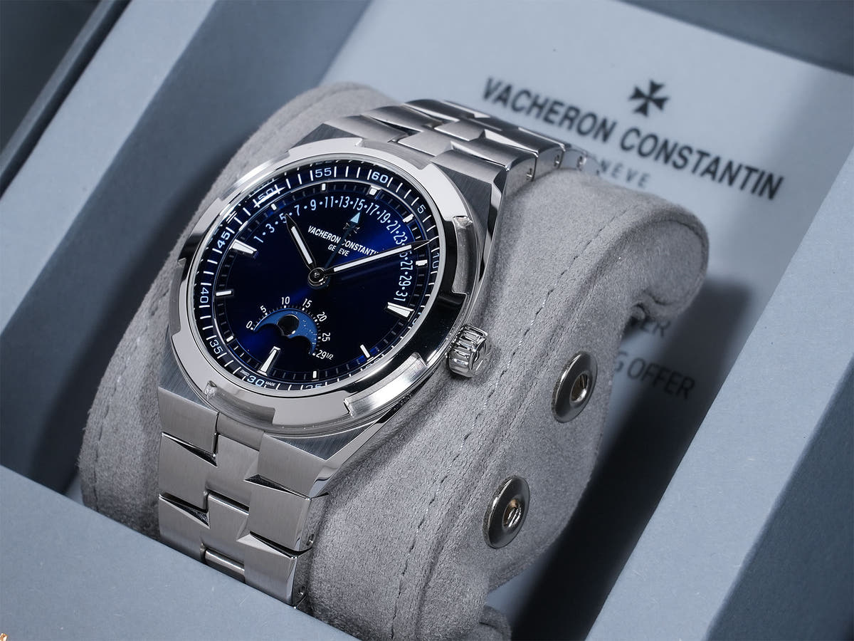 Vacheron Constantin Overseas Moon Phase Retrograde Date Ref.4000V/210A-B911 Blue Dial Very Good Condition qe26zfo9