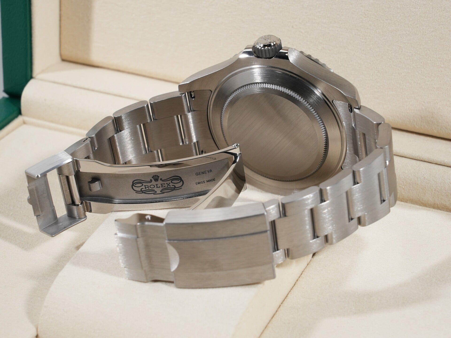226627 | ROLEX YACHT-MASTER TITANIUM BLACK OYSTER 42 MM