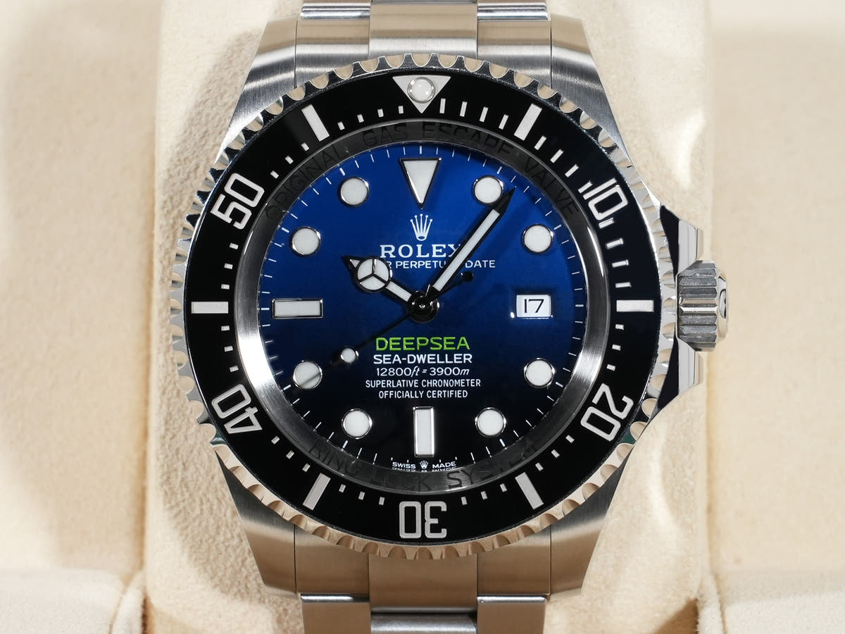 ロレックス シードゥエラー ディープシー Ref.126660 D-BLUE文字盤 中古 4tmqbm4u