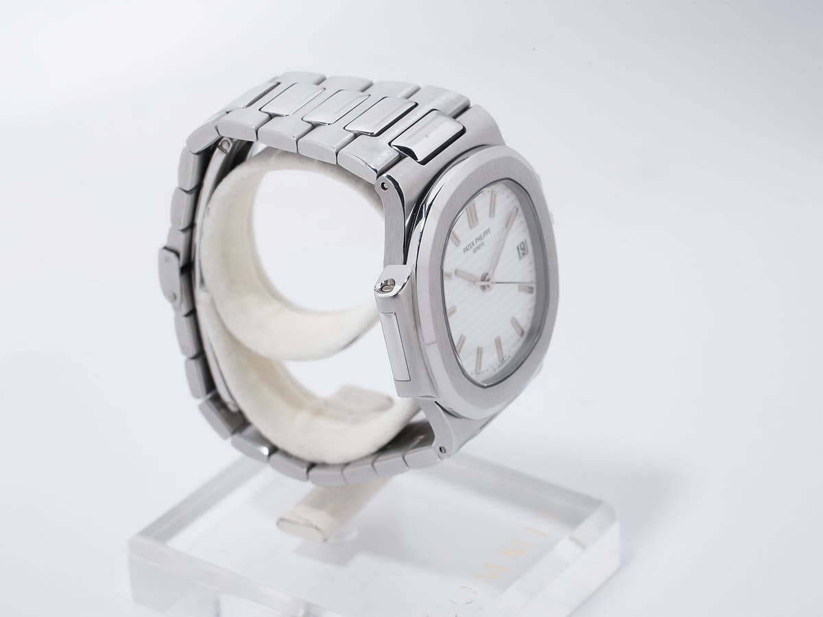 パテックフィリップ ノーチラス Ref.3800/1A-011 SS ホワイト文字盤 中古 rgujautz