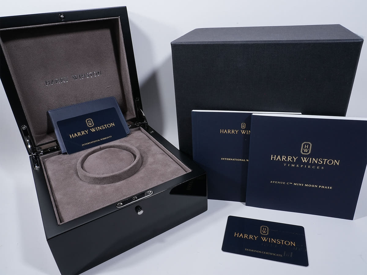Harry Winston Avenue C Mini Moon Phase Ref.AVCQMP 16RR001 White Shell Dial Used o4imhh6j