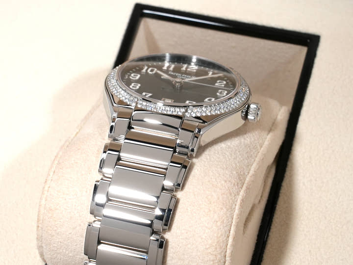 パテックフィリップ Twenty-4 Ref.7300/1200A-011 ステンレススチール オリーブグリーン ソレイユ文字盤
