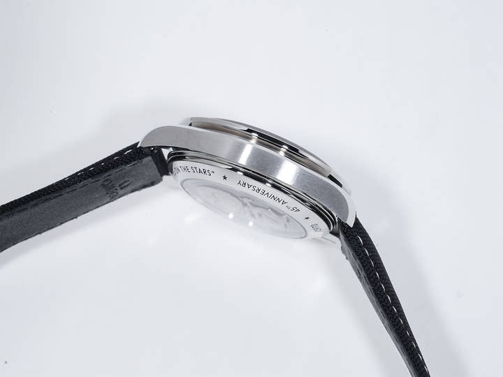 オメガ スピードマスター スヌーピー Ref.311.32.42.30.04.003 SS ホワイト文字盤 美品 7jtkrwtv
