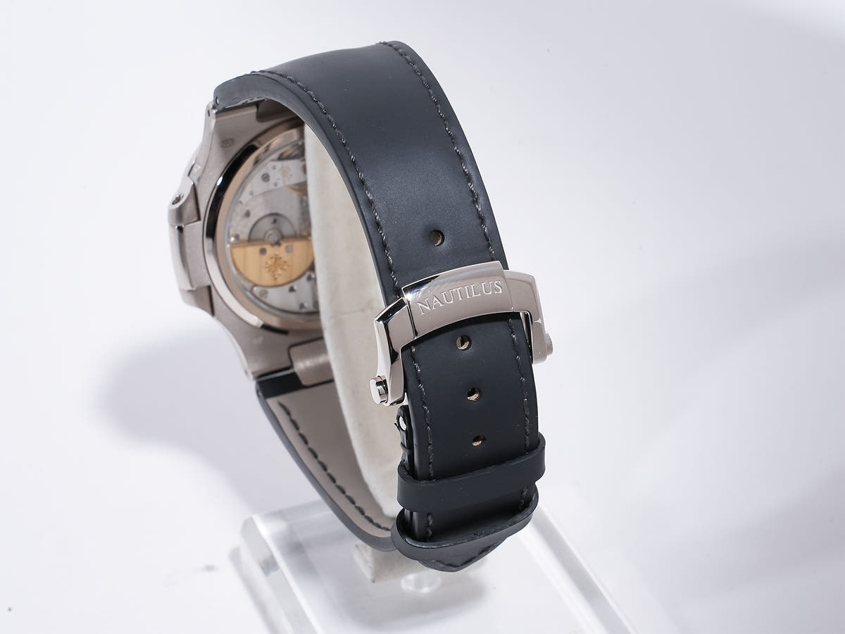 パテックフィリップ ノーチラス プチコンプリケーション Ref.5712G-001 18KWG スレート文字盤 美品 7xb6z5qf
