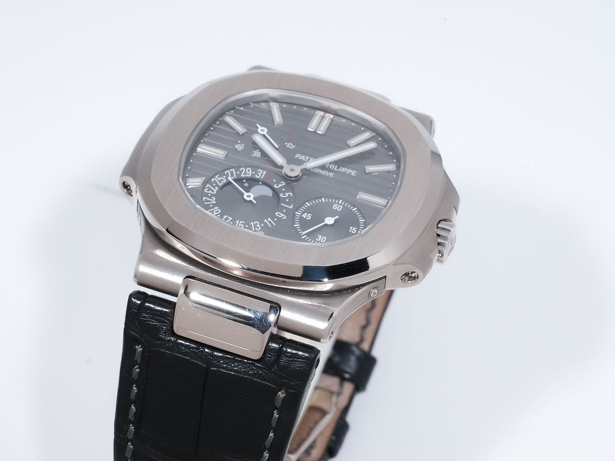 パテックフィリップ ノーチラス プチコンプリケーション Ref.5712G-001 18KWG スレート文字盤 中古 iowjvrva