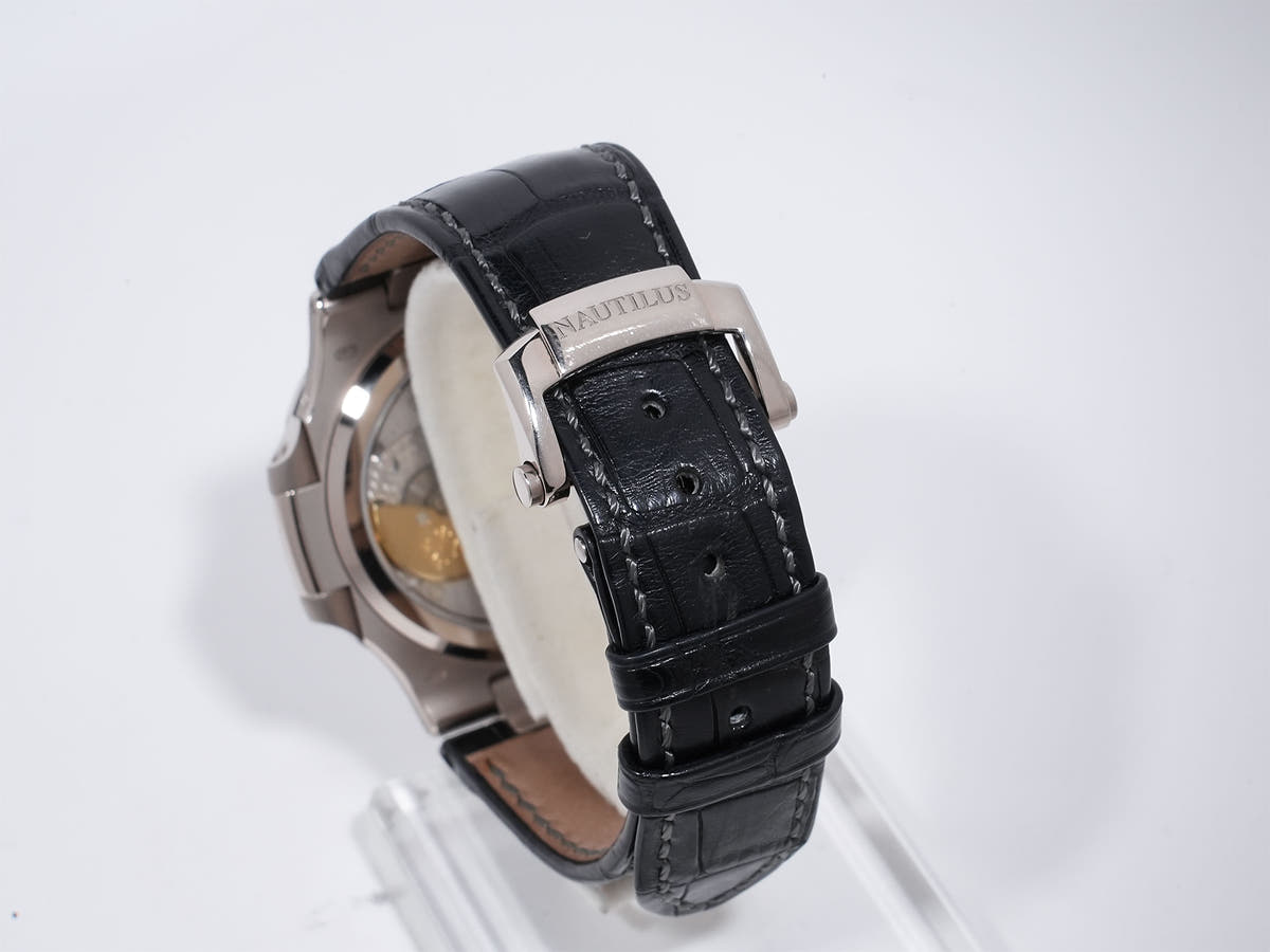 パテックフィリップ ノーチラス プチコンプリケーション Ref.5712G-001 18KWG スレート文字盤 中古 iowjvrva