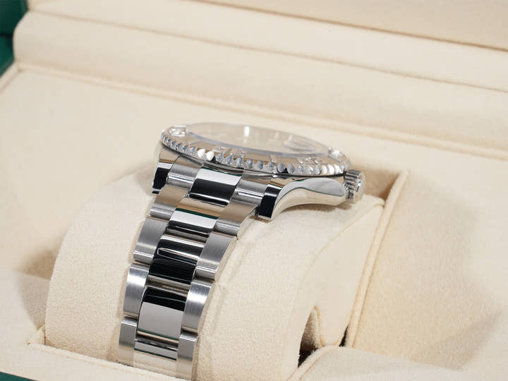 Rolex Yacht-Master 40 Ref. 116622 Stainless Steel/Platinum Dark Rhodium Dial Pre-owned jcdubeco