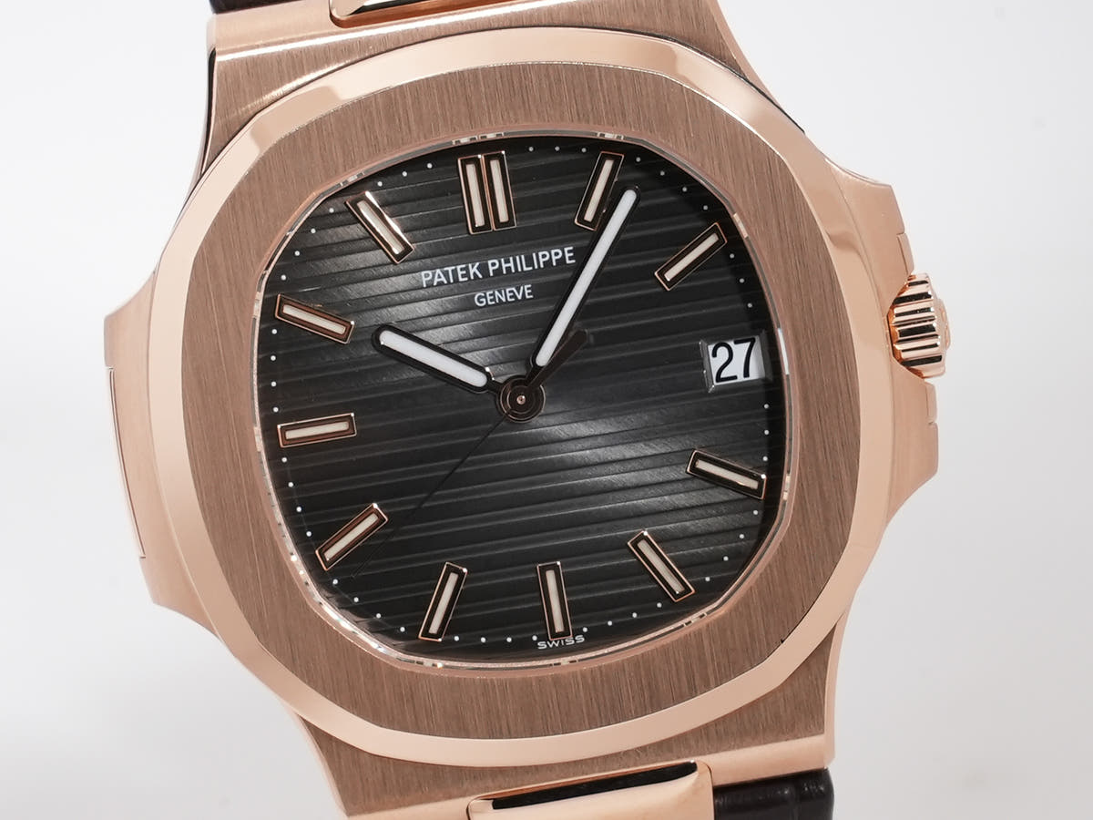 パテックフィリップ ノーチラス Ref.5711R-001 18KRG ブラウン文字盤 美品 aecd8e7s