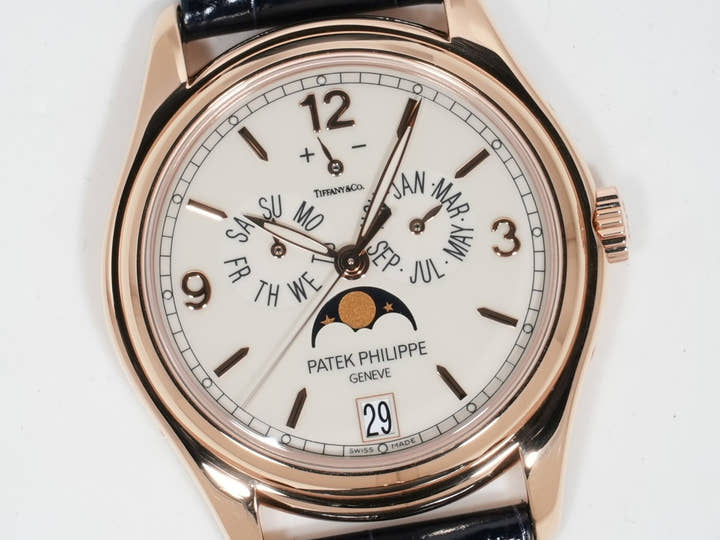 パテックフィリップ アニュアルカレンダー ムーン フェイズ TIFFANY＆CO. Ref.5146R-001 ローズゴールド アイボリー文字盤