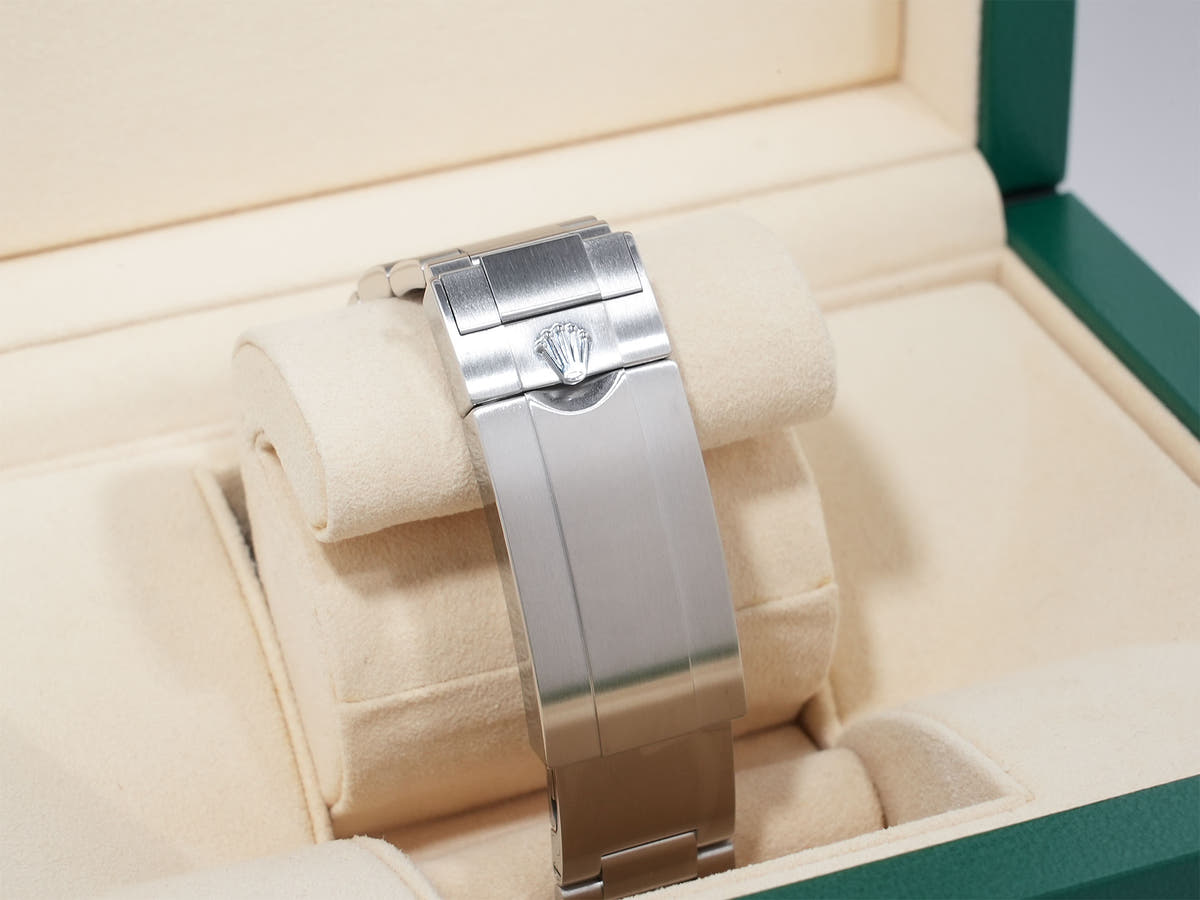 ロレックス シードゥエラー Ref.126600 SS ブラック文字盤 美品 istx3rh4