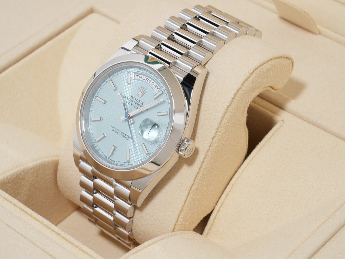 Rolex Day-Date Ref.228206 PT Ice Blue Dial Used n5eyoh8i