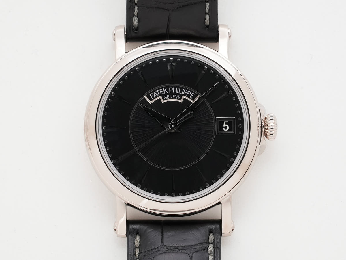 パテックフィリップ カラトラバ オフィサー Ref.5153G-001 18KWG ブラック文字盤 美品 p49n997t