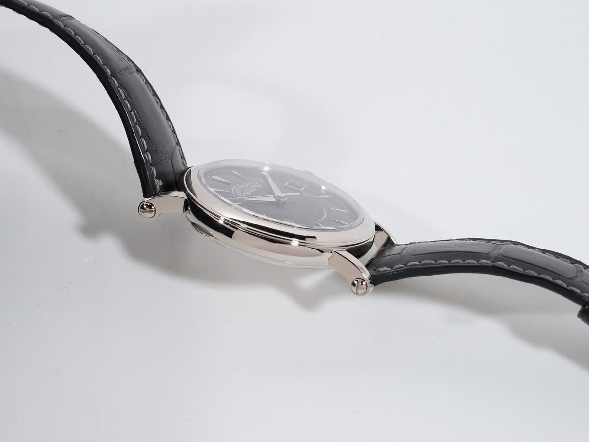 パテックフィリップ カラトラバ オフィサー Ref.5153G-001 18KWG ブラック文字盤 美品 p49n997t