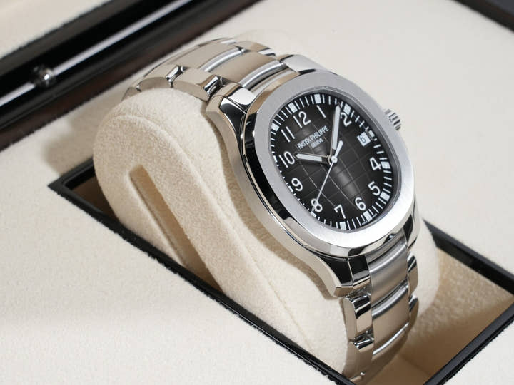 パテックフィリップ アクアノート エクストララージ Ref.5167/1A-001 ステンレススチール ブラック文字盤