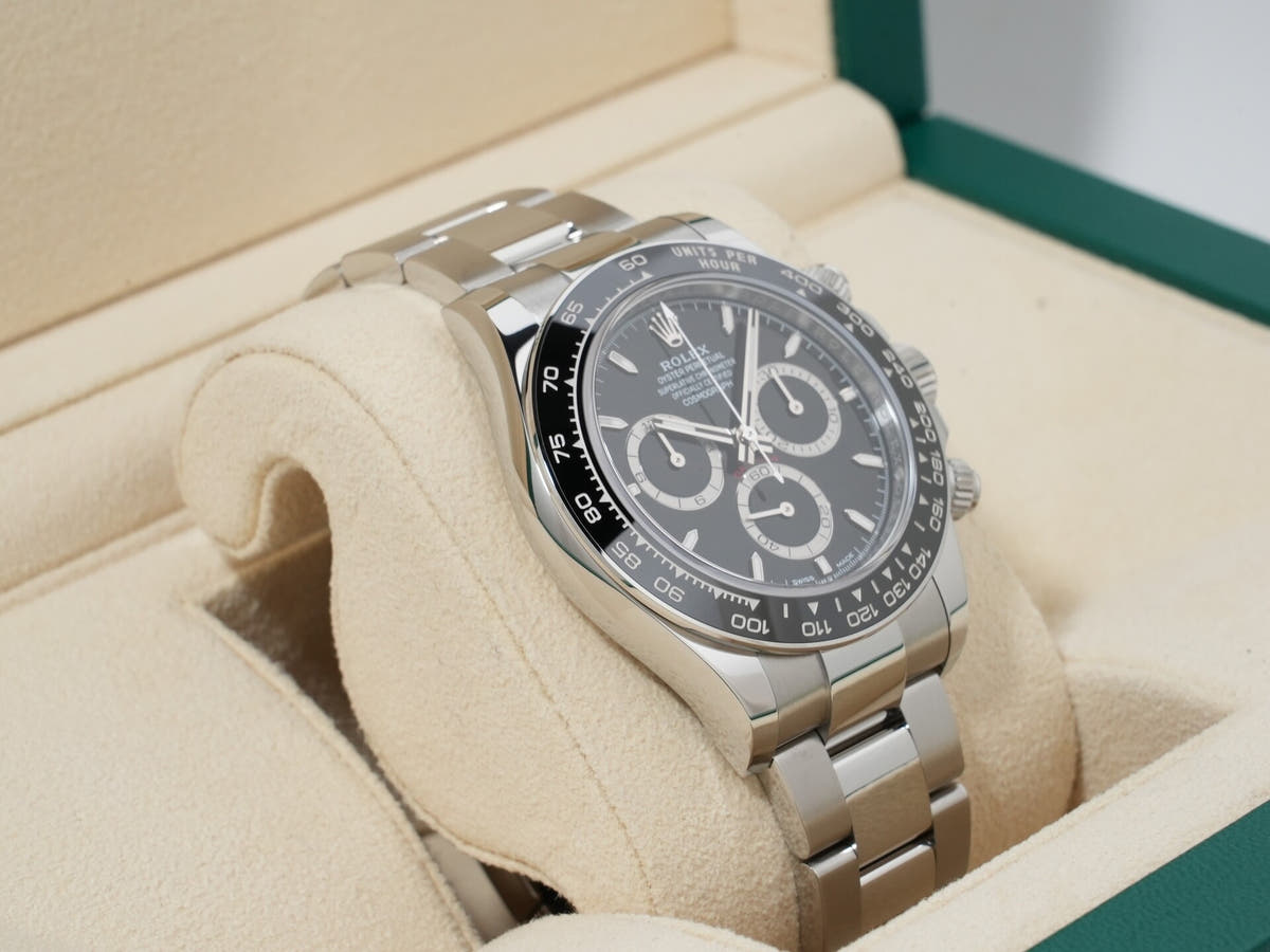 ロレックス デイトナ Ref.126500LN ブラック文字盤 未使用 fio8wsmu
