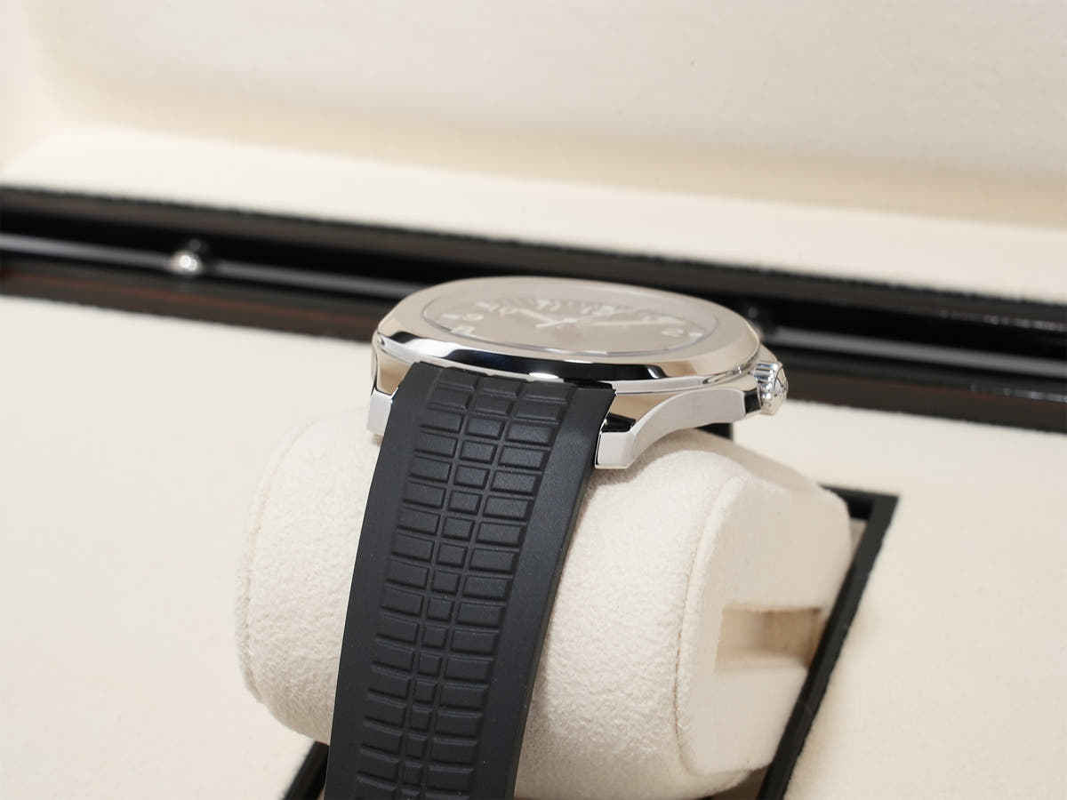 パテックフィリップ アクアノート Ref.5167A-001 SS ブラック文字盤 美品 e4ndg333