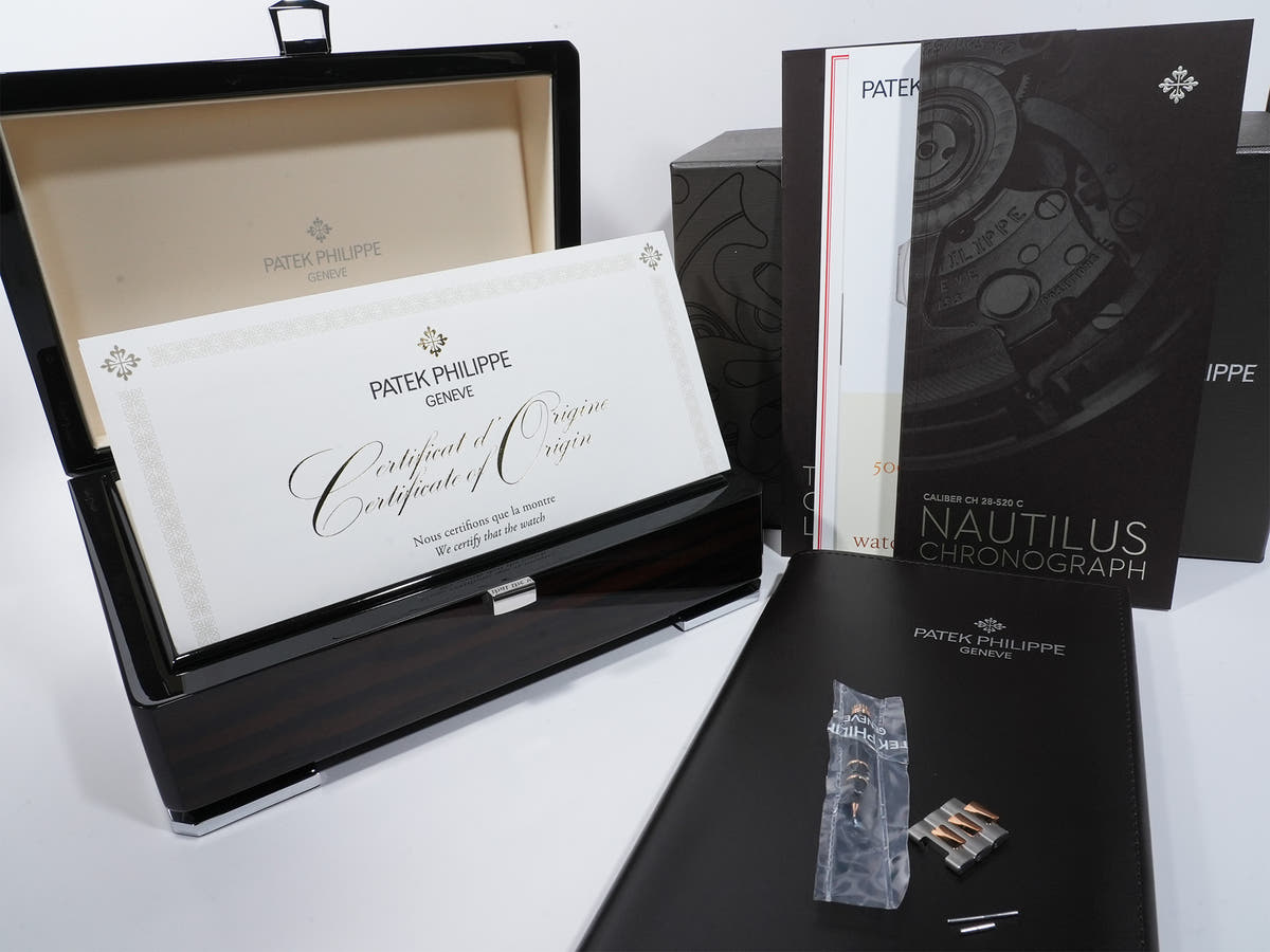 Patek Philippe Nautilus Chronograph Ref.5980/1AR-001 Blue Dial Good Condition Used uz94ow8u