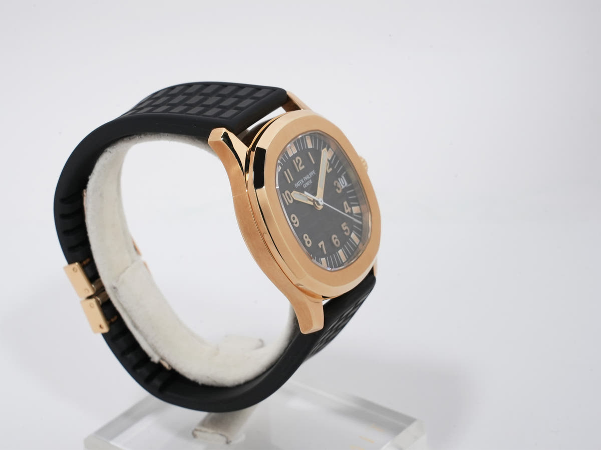 パテックフィリップ アクアノート Ref.5066J-001 18KYG ブラック文字盤 中古 j9zrsm5p