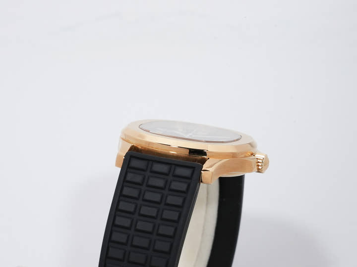 パテックフィリップ アクアノート Ref.5066J-001 イエローゴールド ブラック文字盤