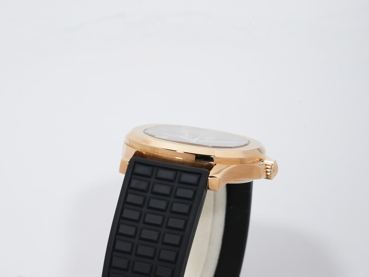 パテックフィリップ アクアノート Ref.5066J-001 18KYG ブラック文字盤 中古 j9zrsm5p