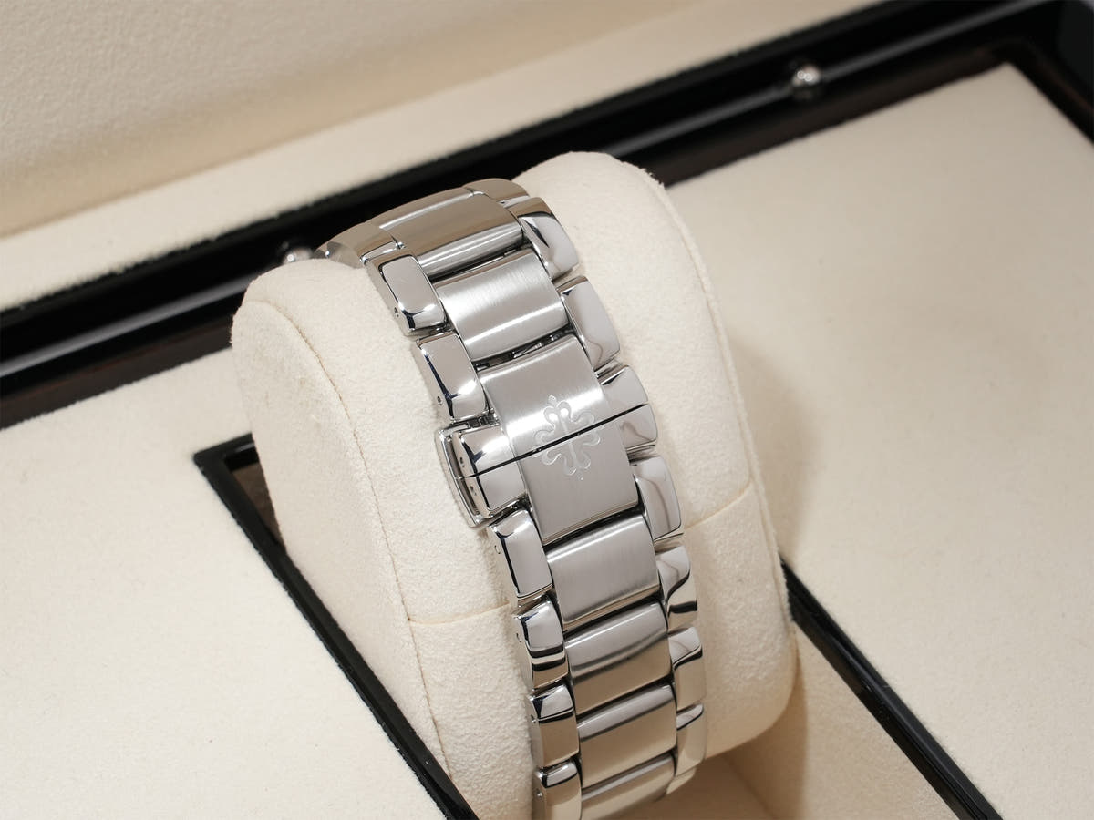 パテックフィリップ アクアノート エクストララージ Ref.5167/1A-001 ブラック文字盤 中古 qwtu7zou