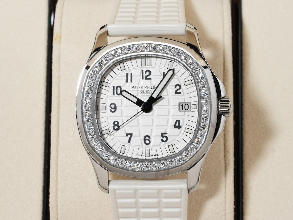 Patek Philippe Aquanaut Luce Ref.5067A-024 Glitter White Dial Used gnqrn6ew